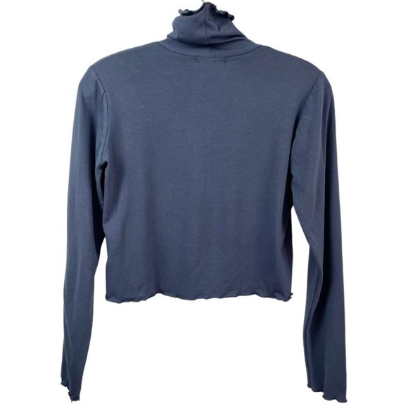 OAK + FORT Blue Lettuce Trim Crop Turtleneck Top Size M - Picture 2 of 5